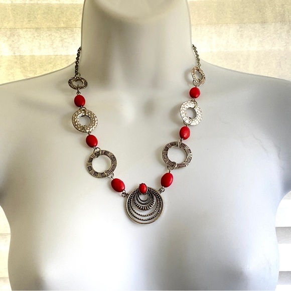 Silvertone & Red Faux Coral Beads Necklace  with Stretchy Bracelet Bundle - Picture 4 of 7